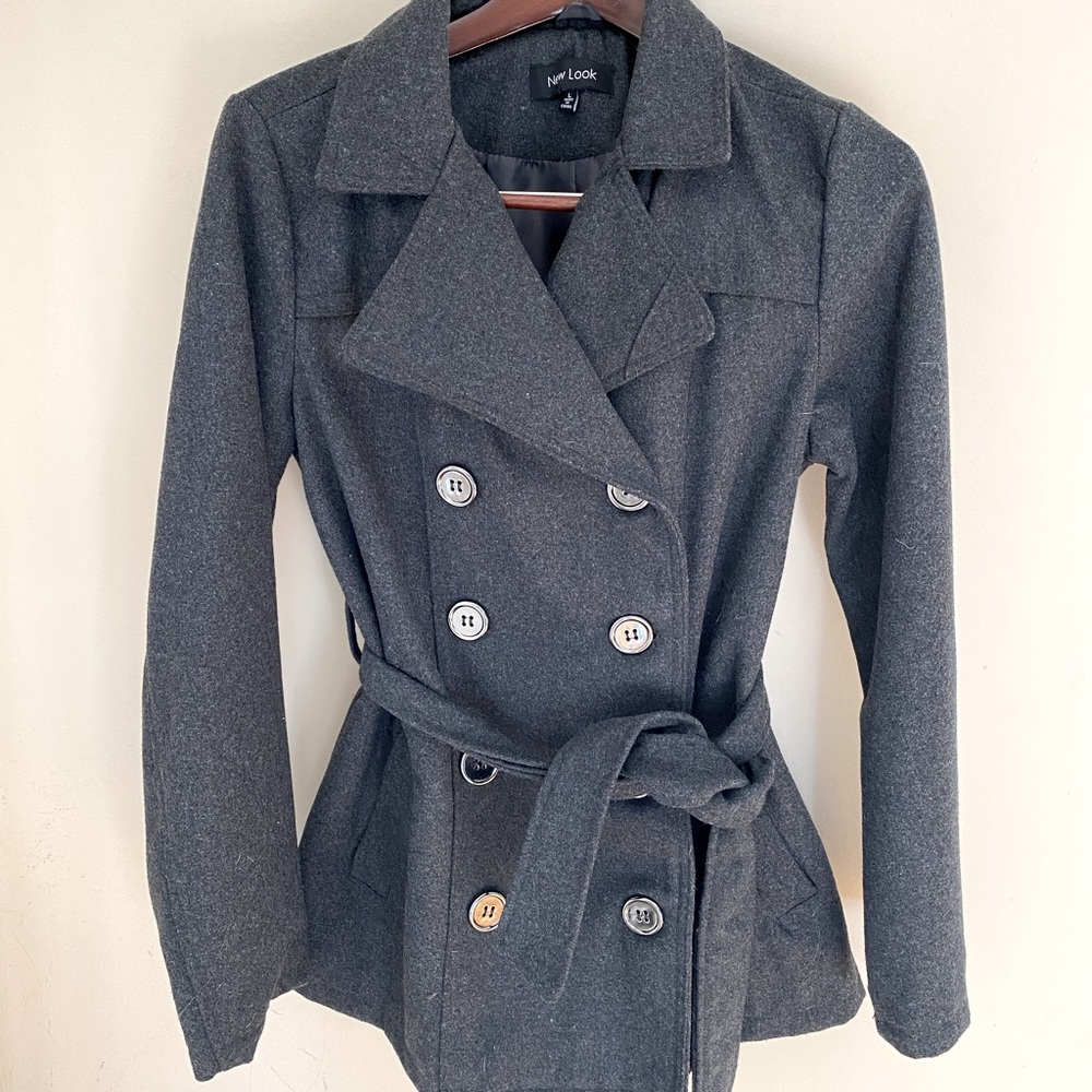 Women’s button up coat large